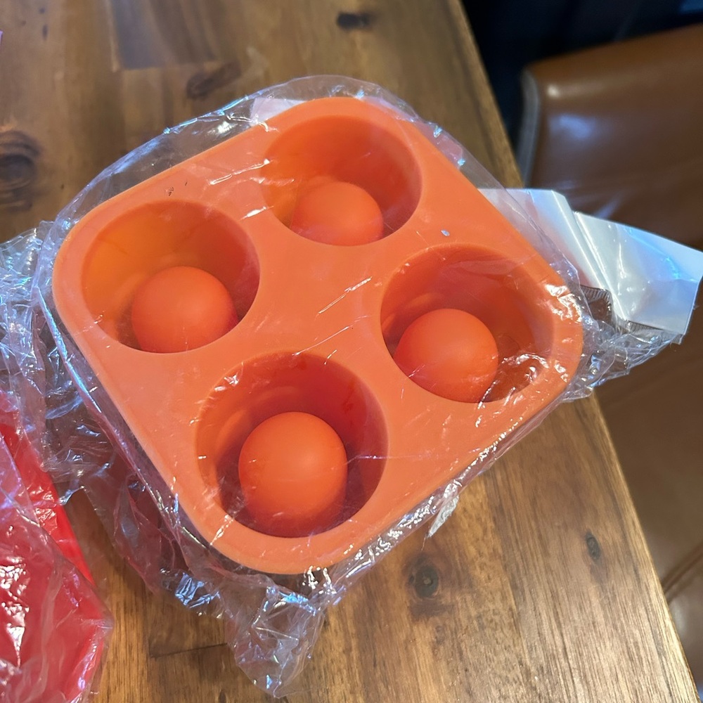 Ice/jello molds - Picture 3 of 3